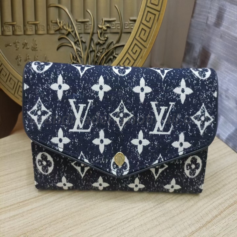 LV Wallets 56